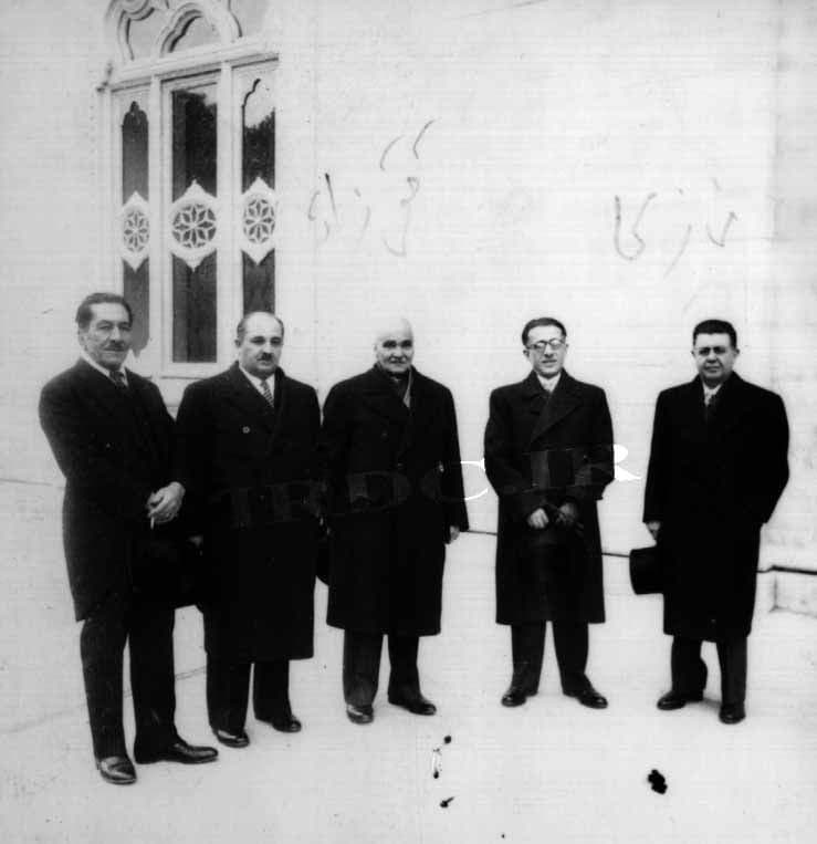 حسن تقی‌زاده در ۴۷ سالگی پس از تحقیق و پژوهش‌هایِ بسیار در موضوع گاهشماری در ایران با بررسی و تکمیل تقويم جلالی خيام، لايحه تغيير تقويم قمری به خورشيدی را به مجلس پيشنهاد كرد و به تصويب رساند. به پيشنهاد او نام‌هایِ «حمل، ثور و جوزا» به «فروردين، ارديبهشت و خرداد» تغيير پیدا کرد؛ و هم‌چنین تعیین شش‌ماه نخست سال به ۳۱ روز و پنج‌ماه به ۳۰ روز و اسفندماه جز در سال‌هایِ كبيسه به ۲۹ روز به پیشنهاد تقی‌زاده انجام شد.