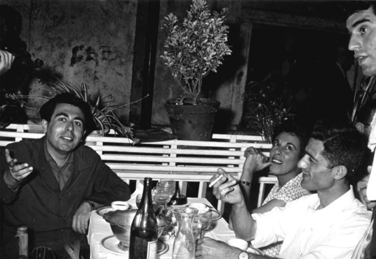 جلال آل‌احمد، سیمین دانشور و بهمن محصص.
رم، سالِ ۱۳۳۶.