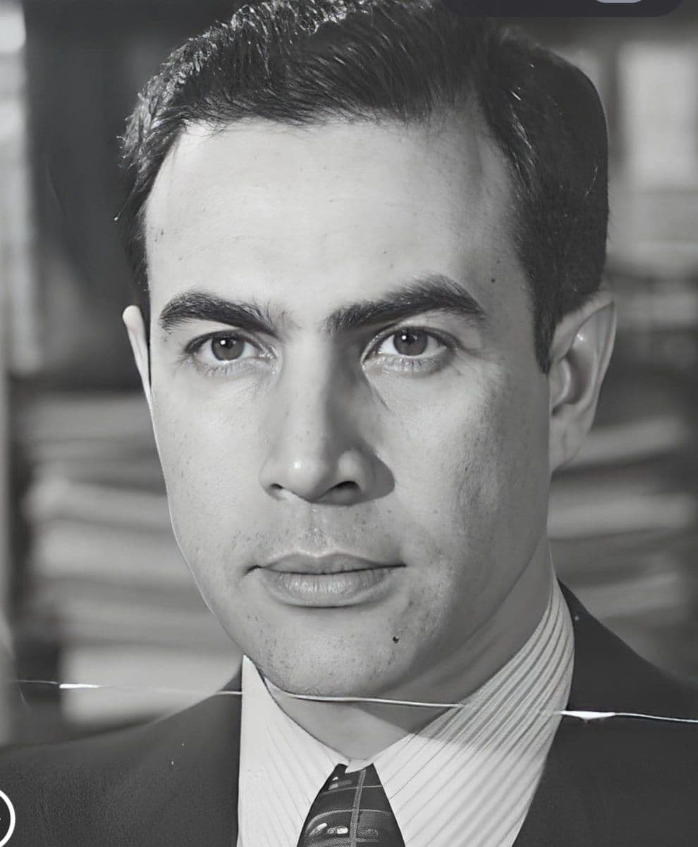 رضا قطبی روز دوشنبه ۵ شهریور ۱۴۰۳ در سن ۸۶ سالگی در پاریس درگذشت.